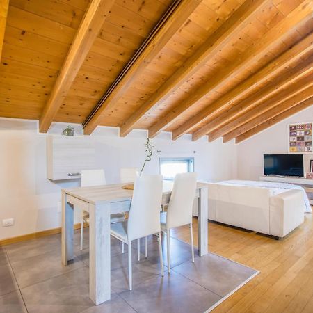 Stazione 200M - Wifi - Aria Condizionata - Smart Tv Apartment Parma Luaran gambar