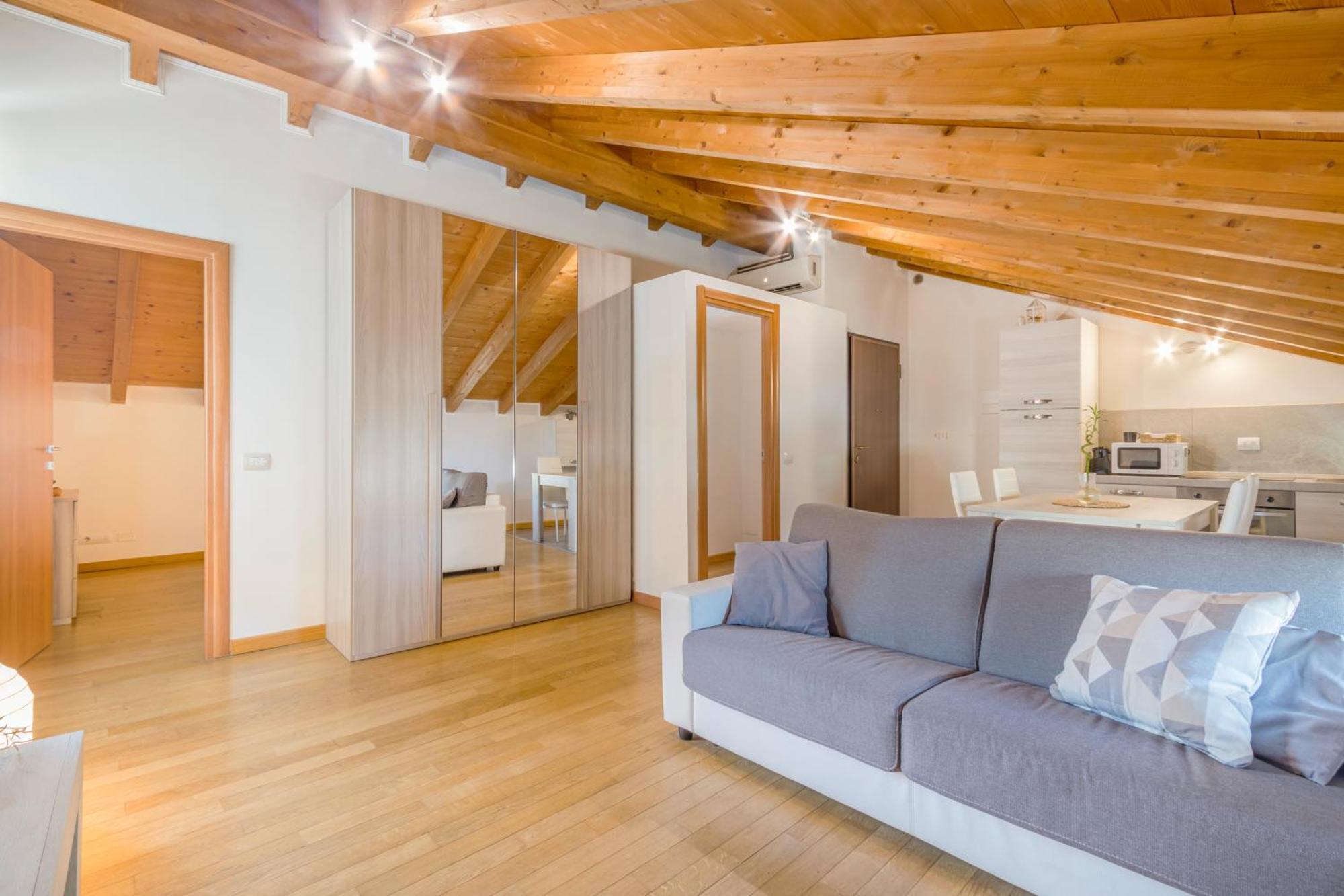 Stazione 200M - Wifi - Aria Condizionata - Smart Tv Apartment Parma Luaran gambar